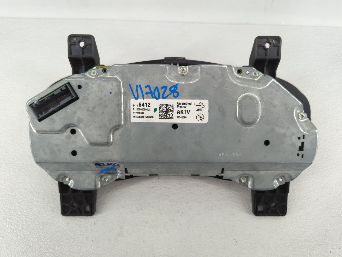 2017 Cadillac Xt5 Instrument Cluster Speedometer Gauges P/N:84146412 Fits OEM Used Auto Parts - Oemusedautoparts1.com