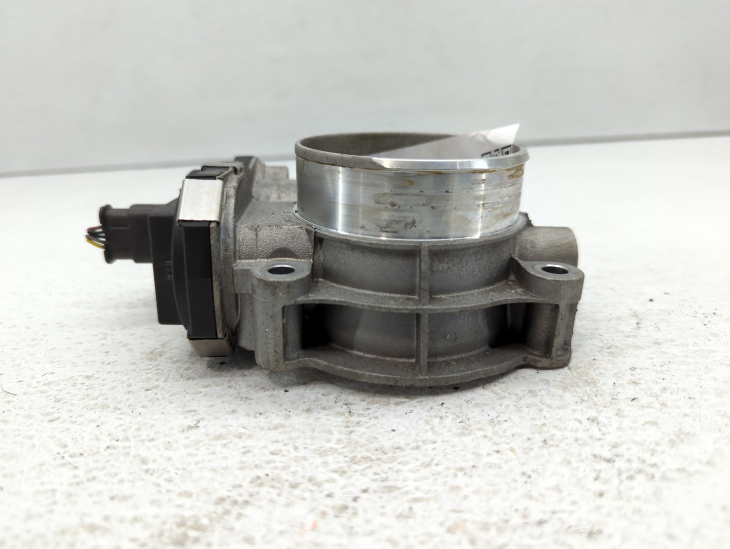 2017-2020 Cadillac Xt5 Throttle Body P/N:126710114 Fits Fits 2016 2017 2018 2019 2020 2021 2022 OEM Used Auto Parts - Oemuse