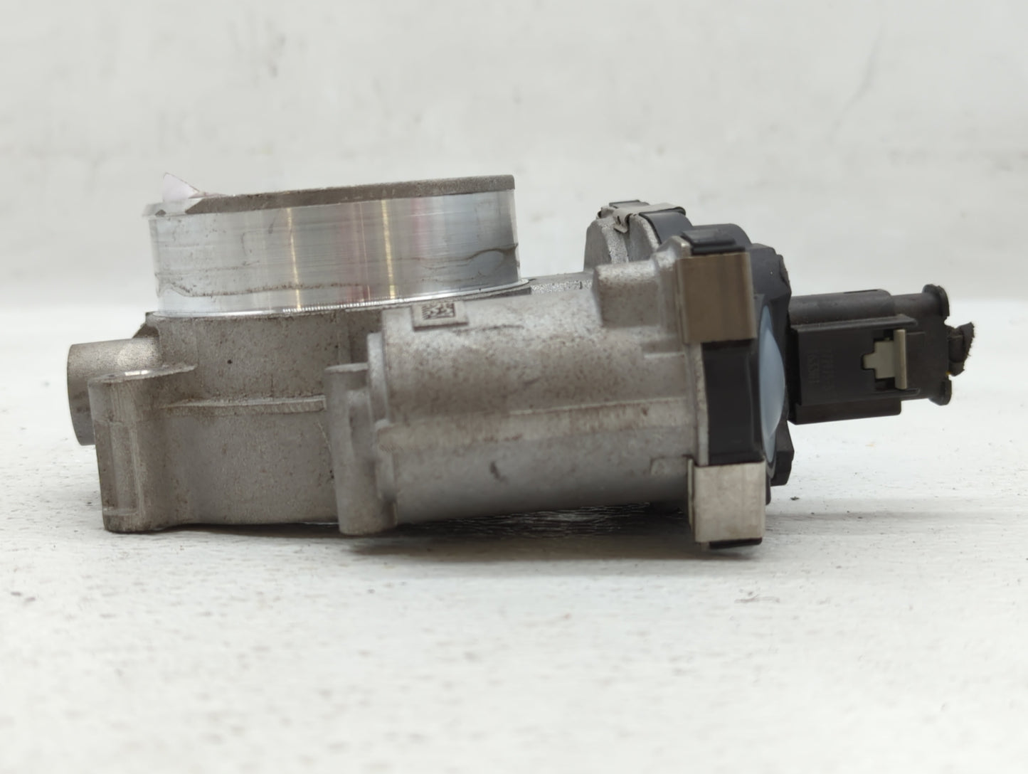 2017-2020 Cadillac Xt5 Throttle Body P/N:1267 1014 12671014 Fits Fits 2016 2017 2018 2019 2020 2021 2022 OEM Used Auto Parts