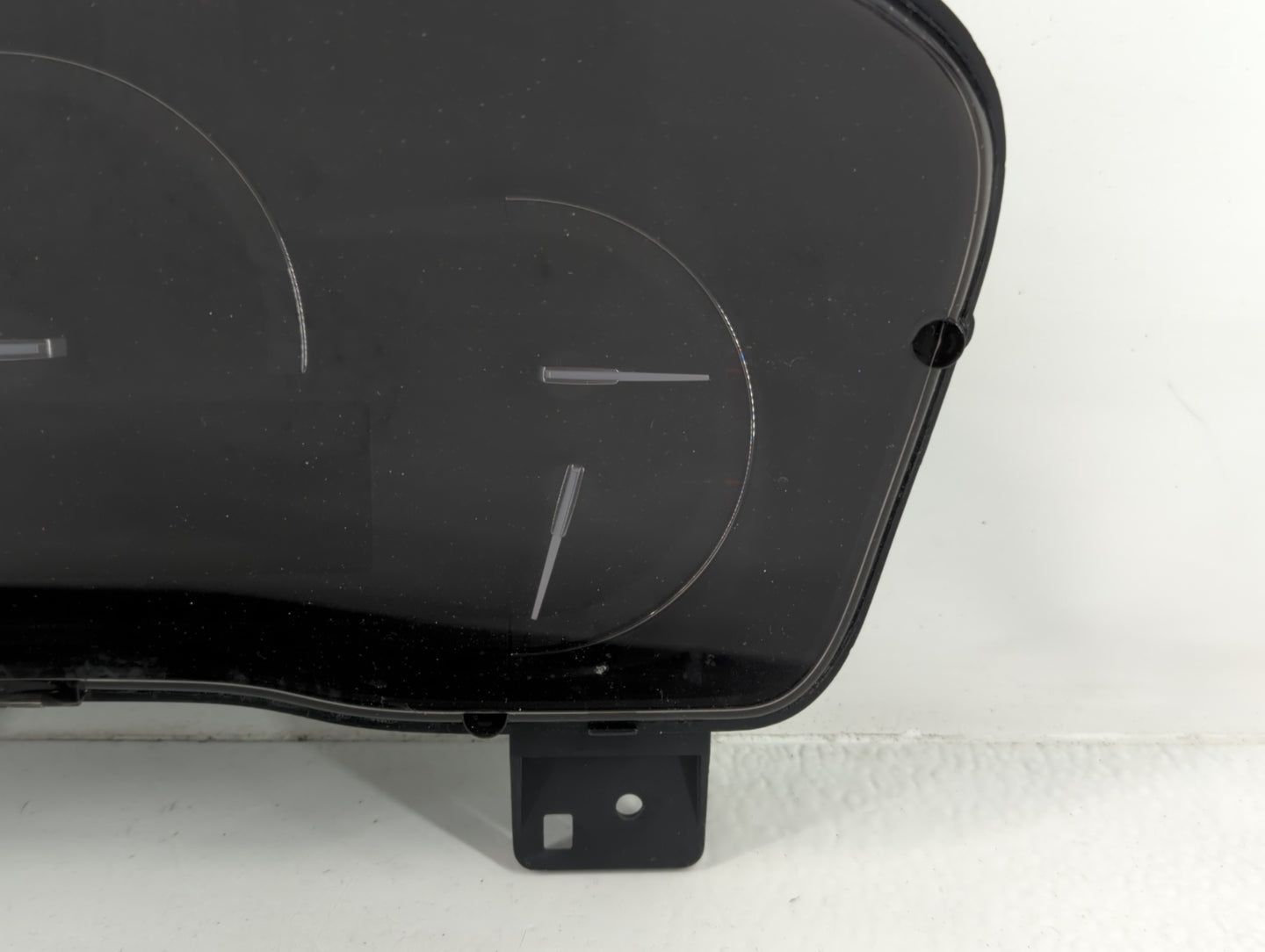 2017 Cadillac Xt5 Instrument Cluster Speedometer Gauges P/N:84114402 Fits OEM Used Auto Parts - Oemusedautoparts1.com