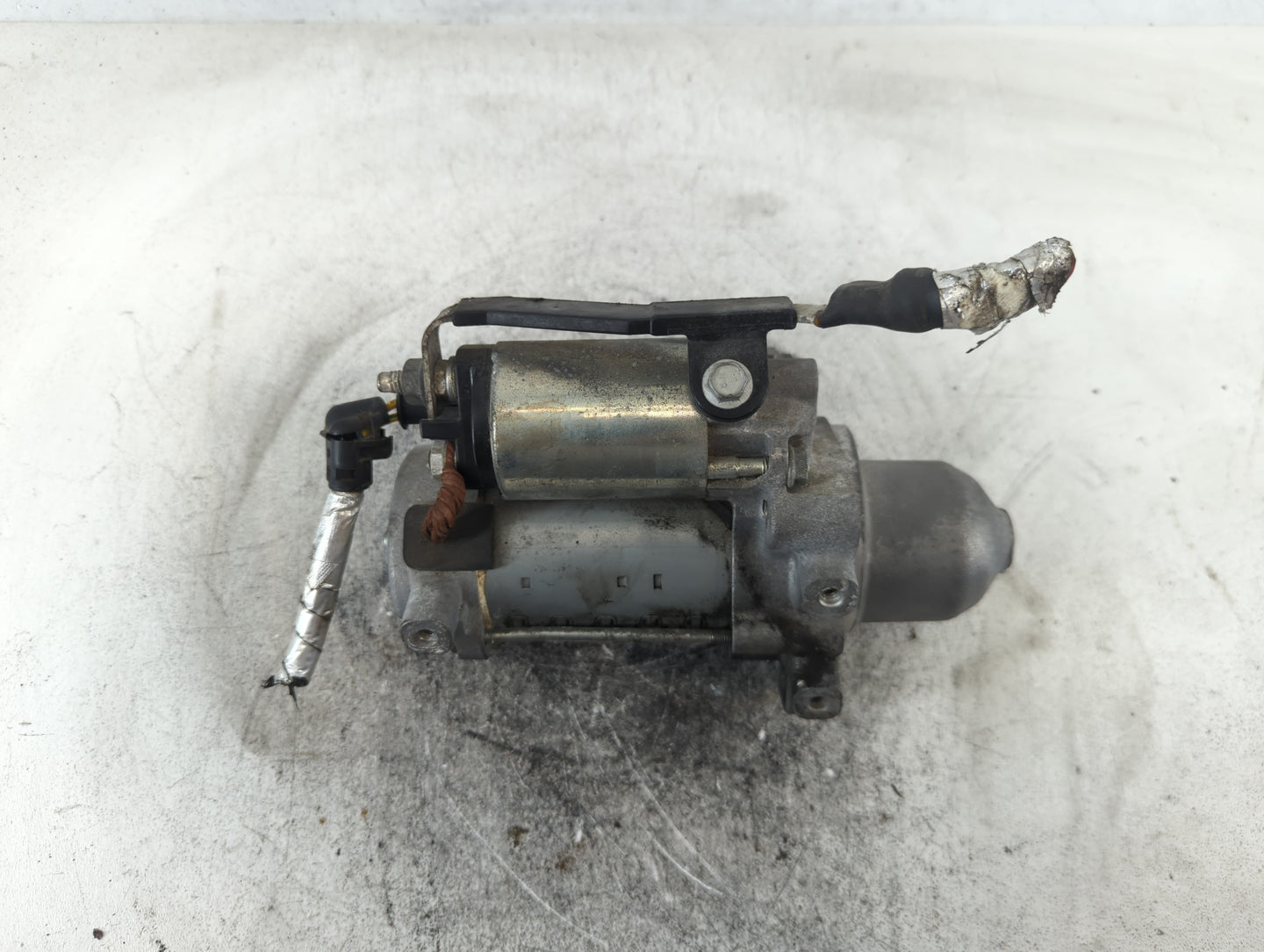 2017-2020 Cadillac Xt5 Car Starter Motor Solenoid OEM P/N:12667973 438000-2140 Fits Fits 2016 2017 2018 2019 2020 2021 2022 