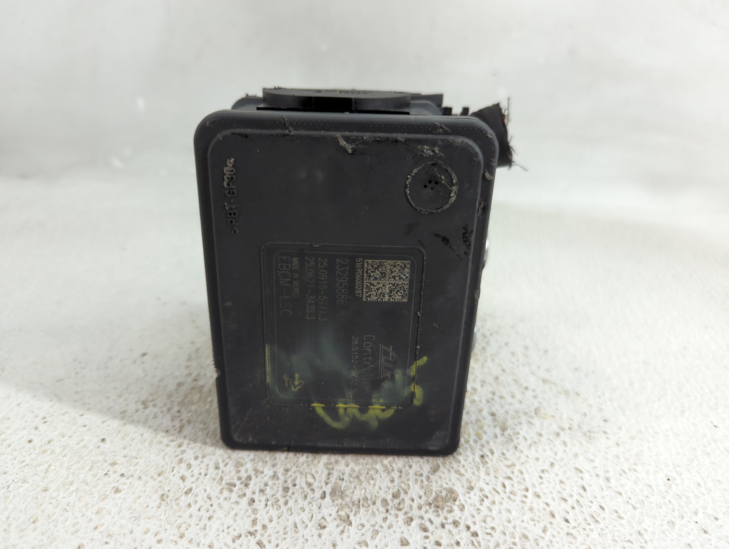 2017 Cadillac Xts ABS Pump Control Module Replacement P/N:84123941 Fits OEM Used Auto Parts - Oemusedautoparts1.com