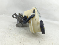 2013-2019 Cadillac Xts Brake Master Cylinder 1290537 - Oemusedautoparts1.com