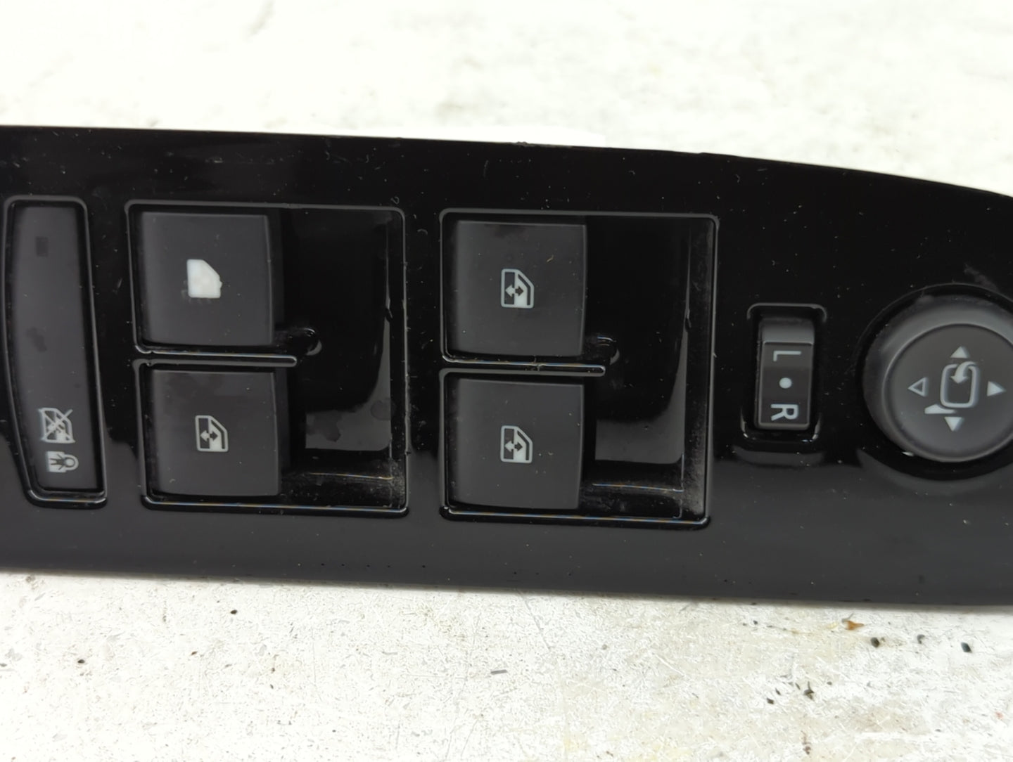 2015-2019 Cadillac Xts Master Power Window Switch Replacement Driver Side Left P/N:22993703 Fits OEM Used Auto Parts - Oemus