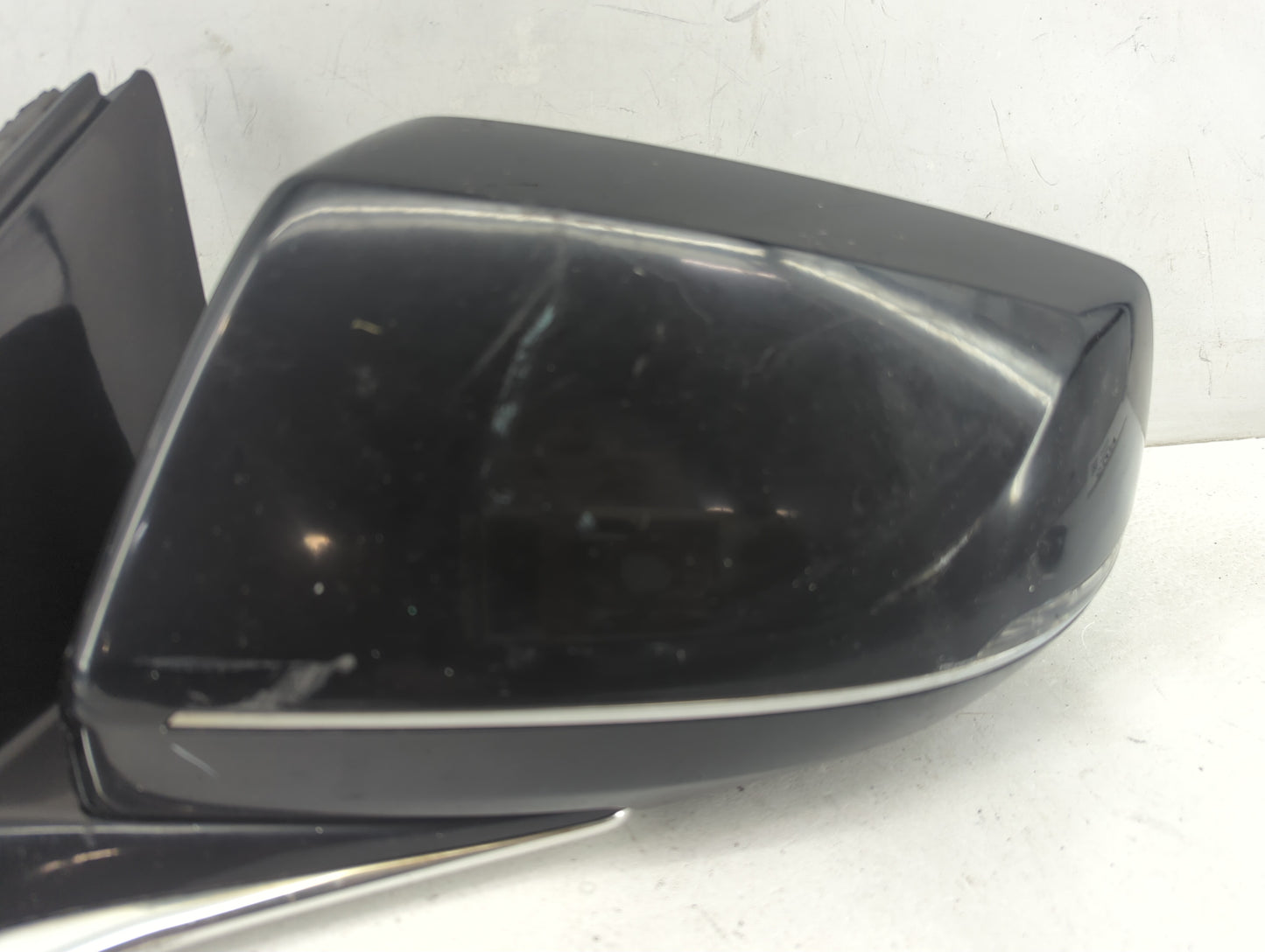2016-2019 Cadillac Xts Driver Side View Mirror - Left Door Mirror OEM Used - Oemusedautoparts1.com