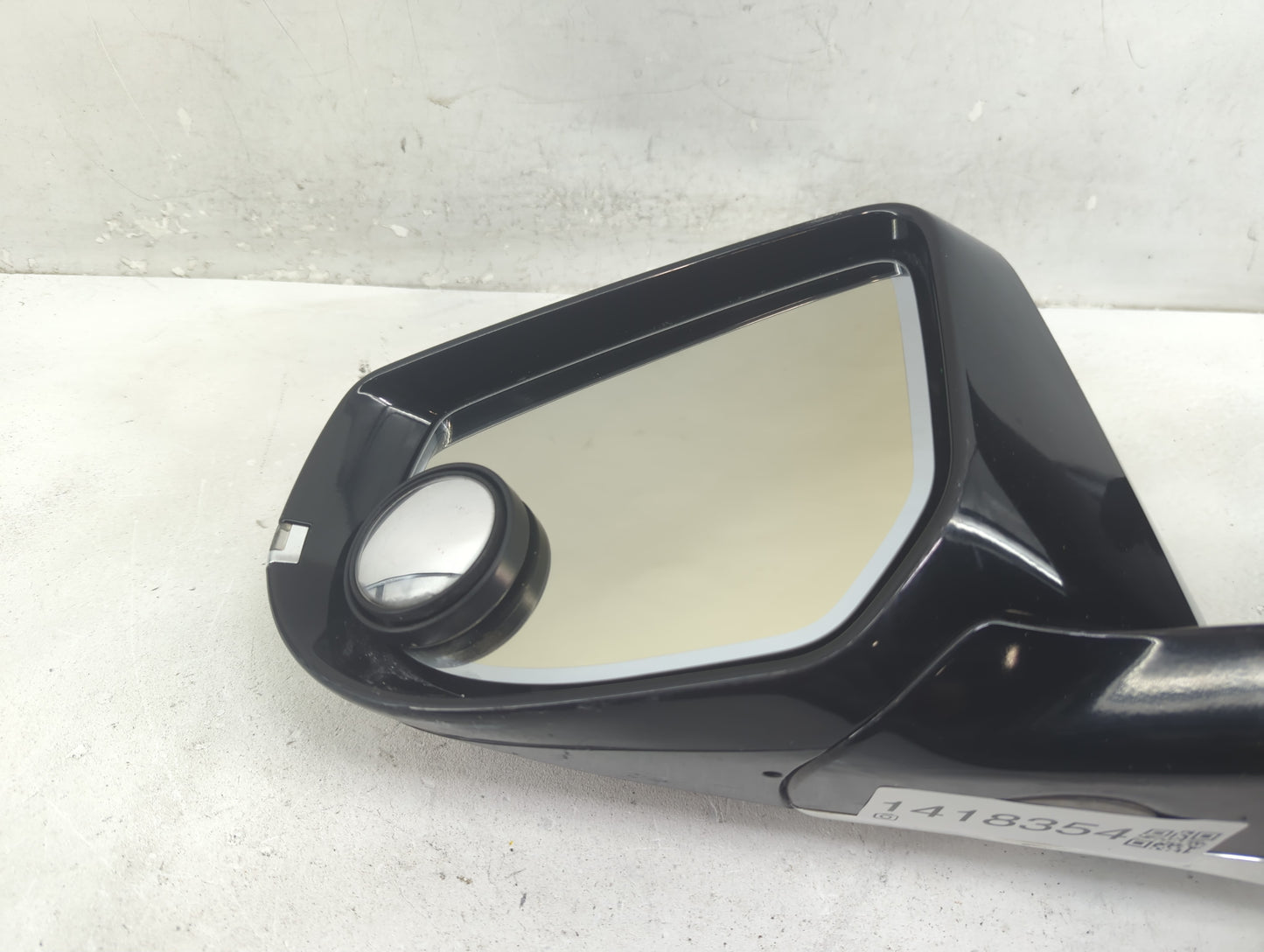 2016-2019 Cadillac Xts Driver Side View Mirror - Left Door Mirror OEM Used - Oemusedautoparts1.com