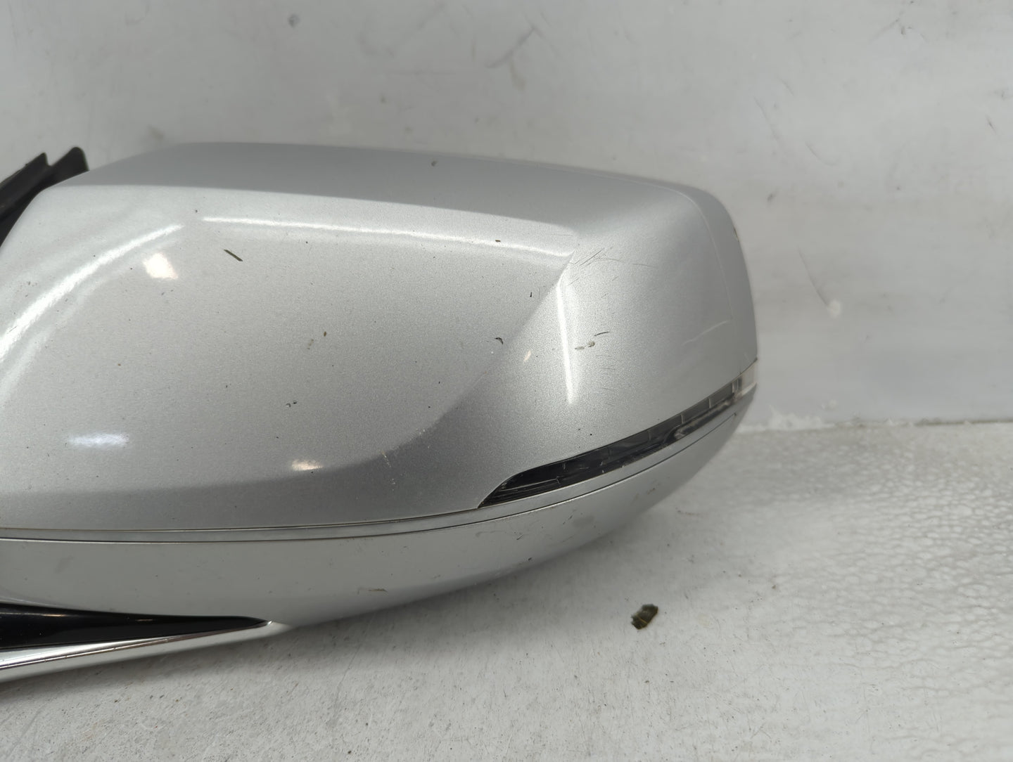 2016-2019 Cadillac Xts Driver Side View Mirror - Left Door Mirror OEM Used - Oemusedautoparts1.com