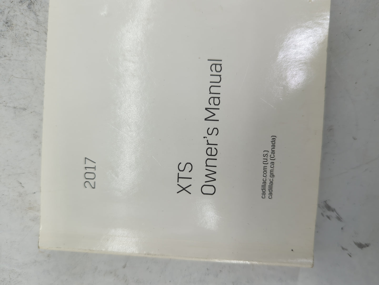 2017 Cadillac Xts Owners Manual Book Guide P/N:23217164 23446839 OEM Used Auto Parts - Oemusedautoparts1.com