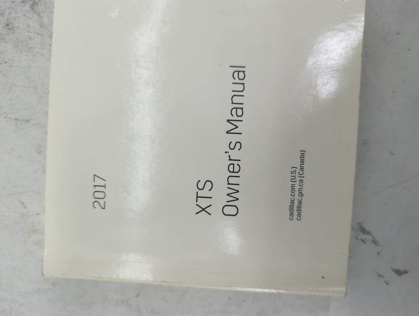 2017 Cadillac Xts Owners Manual Book Guide P/N:23217164 23446839 OEM Used Auto Parts - Oemusedautoparts1.com