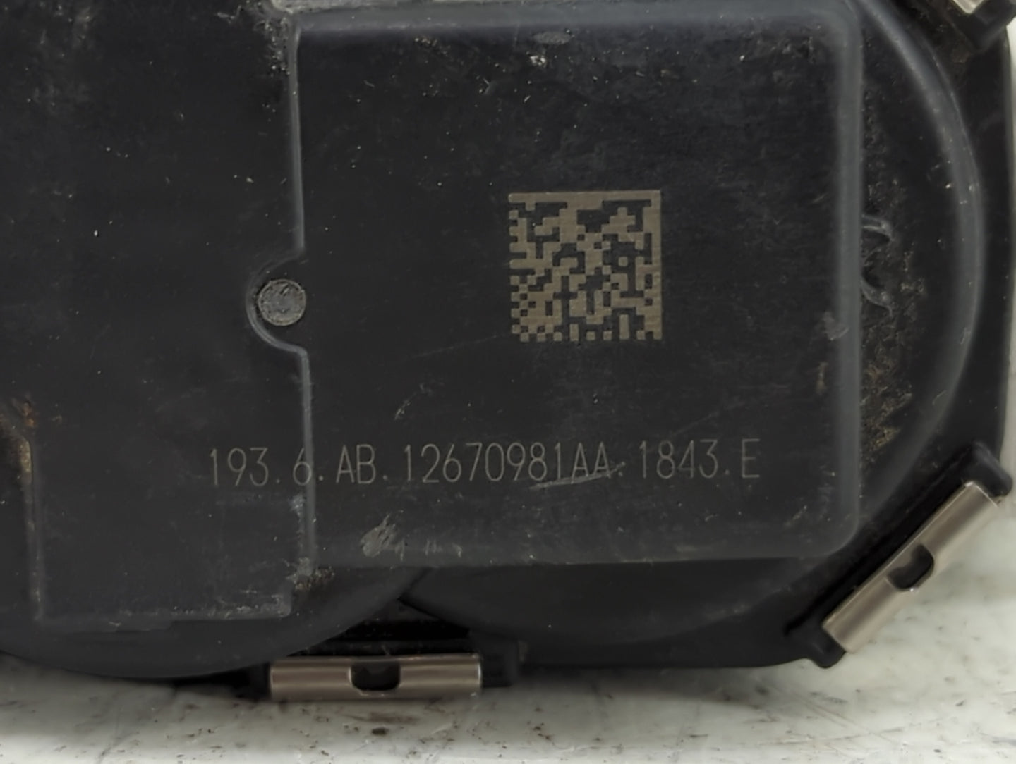 2013-2019 Cadillac Xts Throttle Body P/N:12670981AA Fits Fits 2012 2013 2014 2015 2016 2017 2018 2019 2020 2021 2022 OEM Use