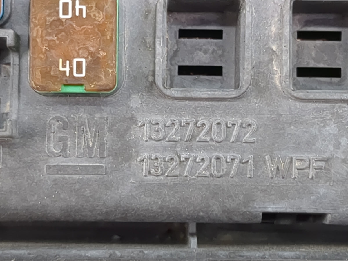 2013 Cadillac Xts Fusebox Fuse Box Panel Relay Module P/N:13272072 13272071 Fits OEM Used Auto Parts - Oemusedautoparts1.com