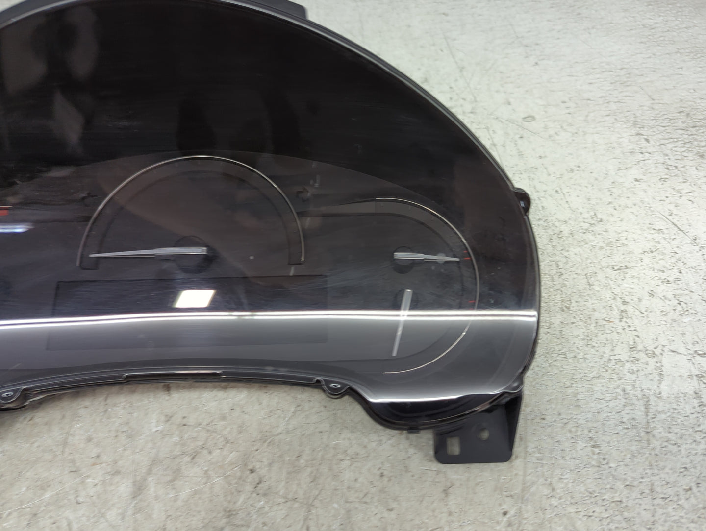 2017 Cadillac Xts Instrument Cluster Speedometer Gauges P/N:84186492 28551928, 28321049, 28462362 Miles: Fits OEM Used Auto 