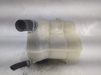 2013-2019 Cadillac Xts Radiator Coolant Overflow Expansion Tank Bottle 1497952 - Oemusedautoparts1.com