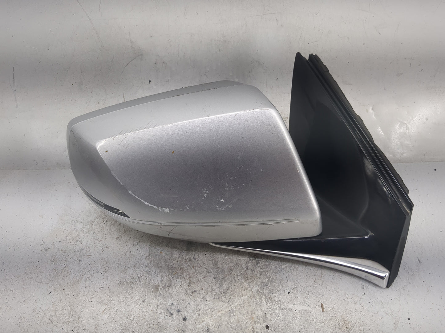 2016-2019 Cadillac Xts Passenger Side View Mirror - Right Door Mirror OEM Used - Oemusedautoparts1.com