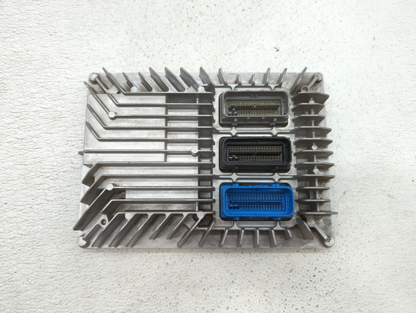 2017-2019 Cadillac Xts PCM Engine Control Computer ECU ECM PCU OEM P/N:12667002 Fits Fits 2017 2018 2019 OEM Used Auto Parts