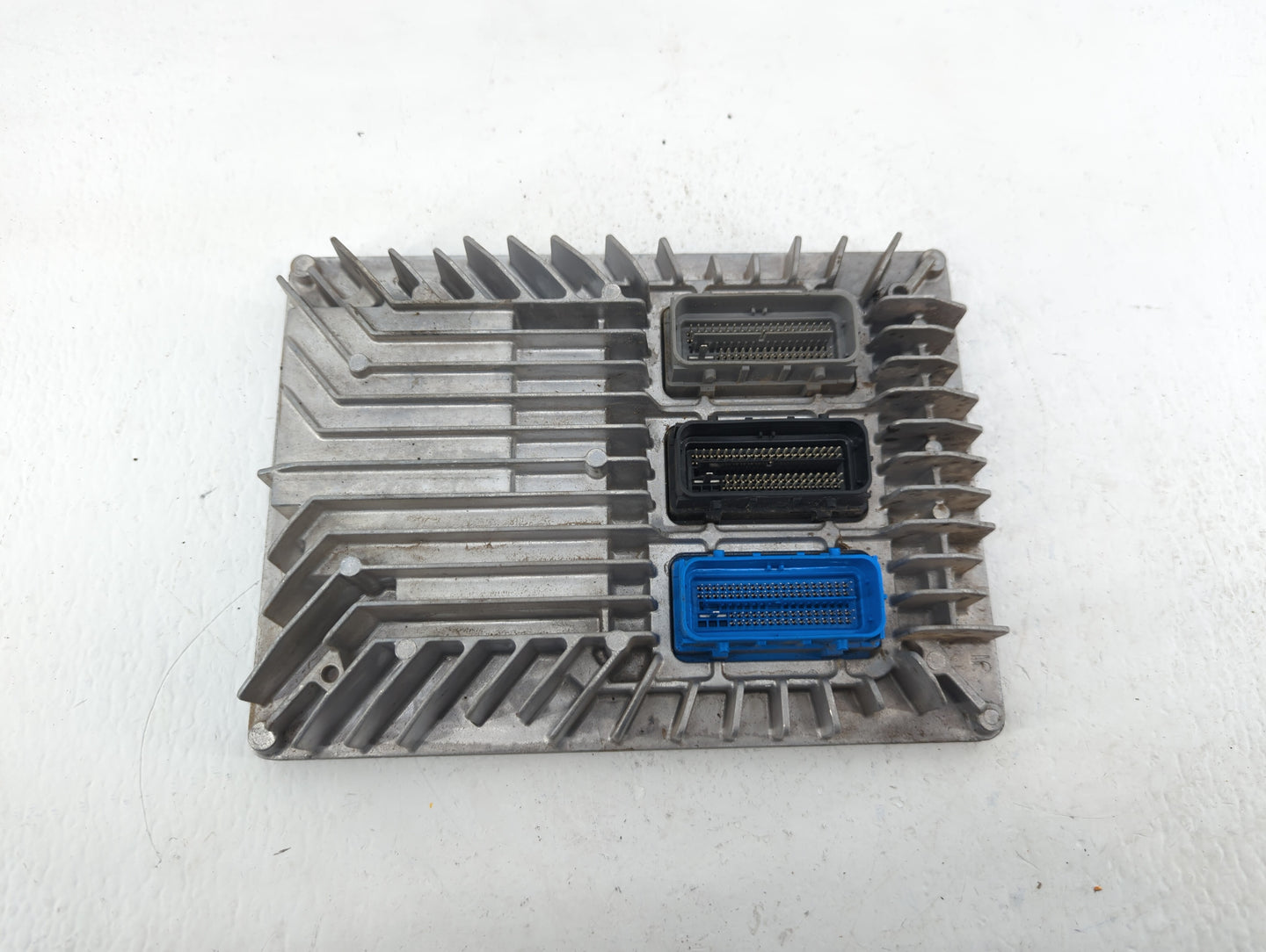 2017-2019 Cadillac Xts PCM Engine Control Computer ECU ECM PCU OEM P/N:12666070 Fits Fits 2017 2018 2019 2020 OEM Used Auto 