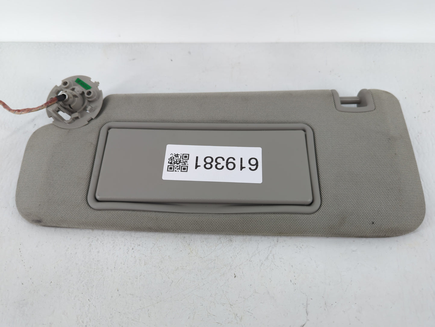 2013-2017 Cadillac Xts Sun Visor Shade Replacement Driver Left Mirror Fits Fits 2013 2014 2015 2016 2017 OEM Used Auto Parts