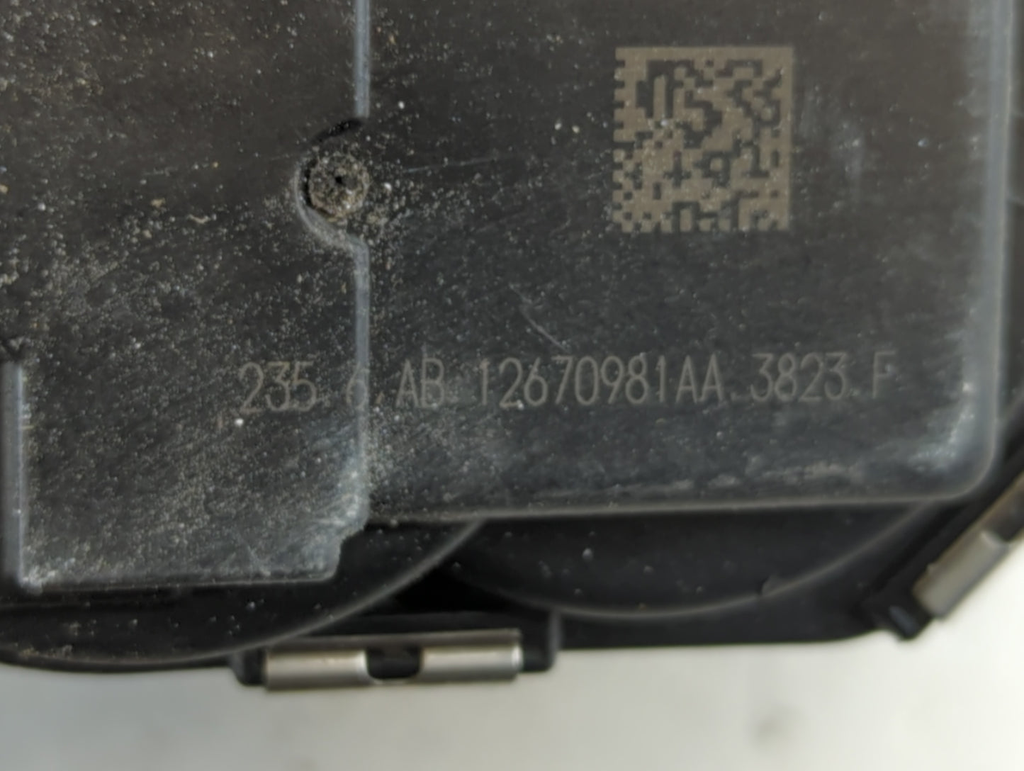2013-2019 Cadillac Xts Throttle Body P/N:12670981AA Fits Fits 2012 2013 2014 2015 2016 2017 2018 2019 2020 2021 2022 OEM Use