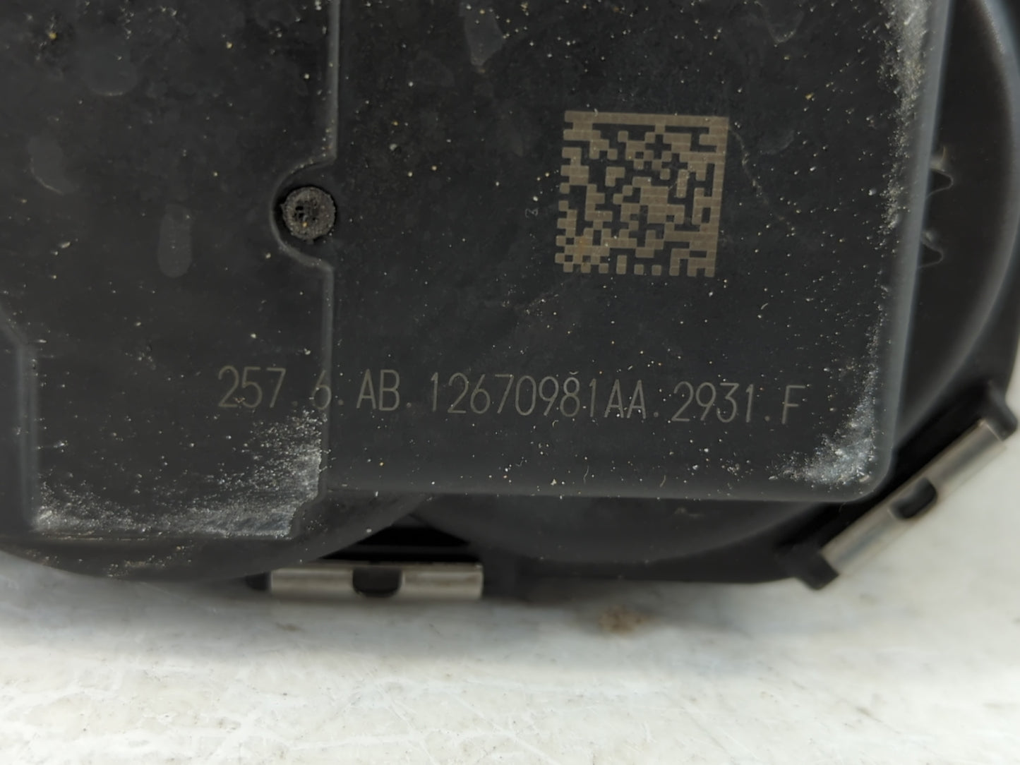 2013-2019 Cadillac Xts Throttle Body P/N:12670981AA Fits Fits 2012 2013 2014 2015 2016 2017 2018 2019 2020 2021 2022 OEM Use