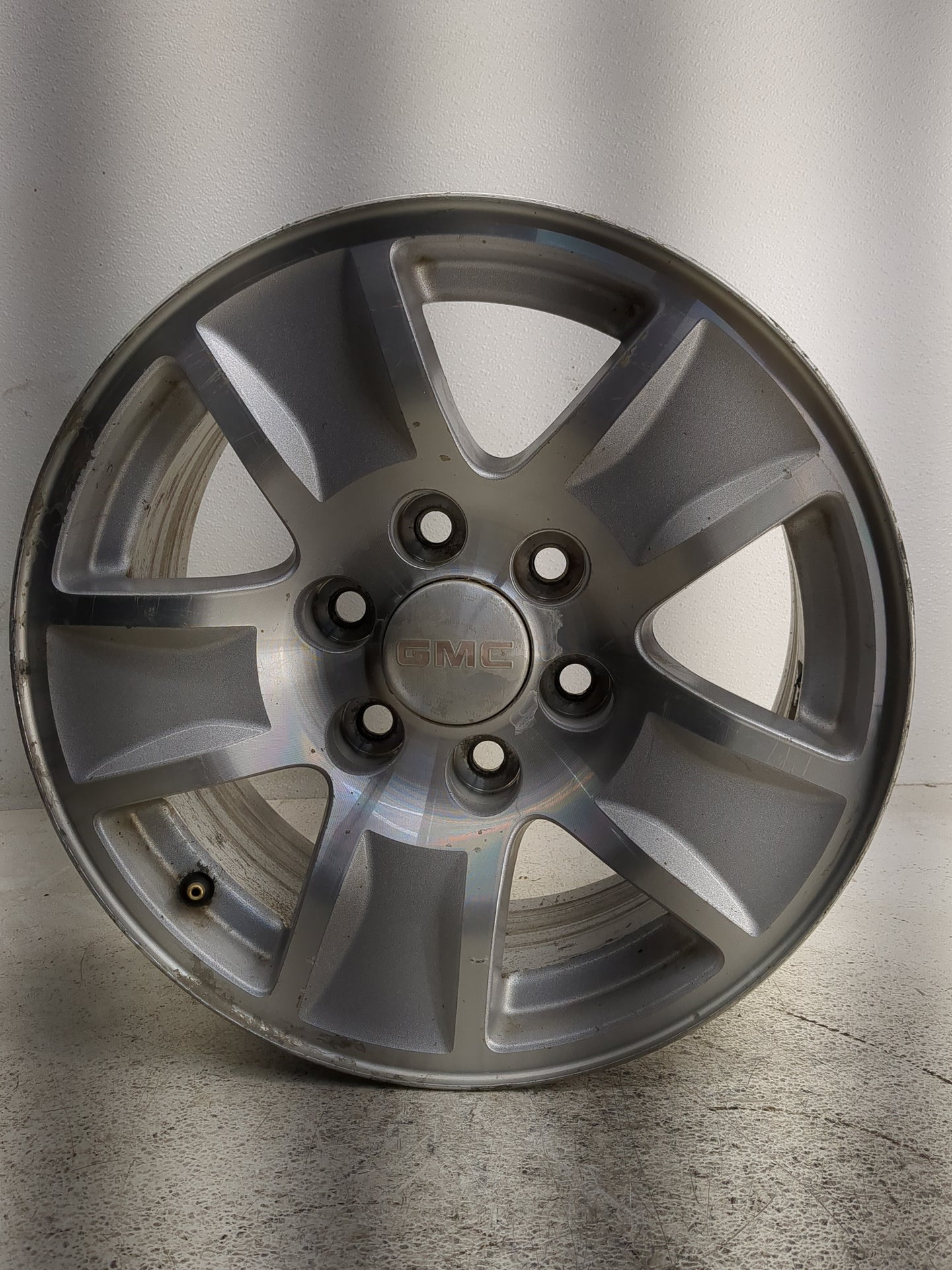 Chevrolet 1500 Oem Wheel Rim 1318392 - Oemusedautoparts1.com