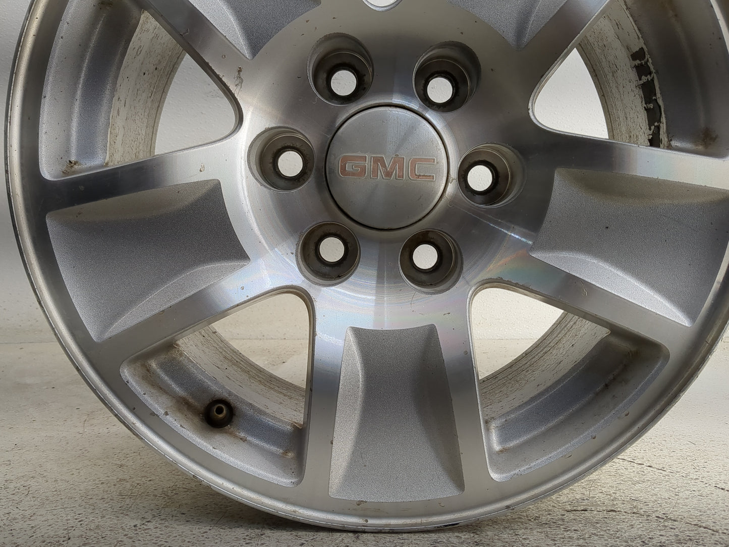 Chevrolet 1500 Oem Wheel Rim 1318393 - Oemusedautoparts1.com