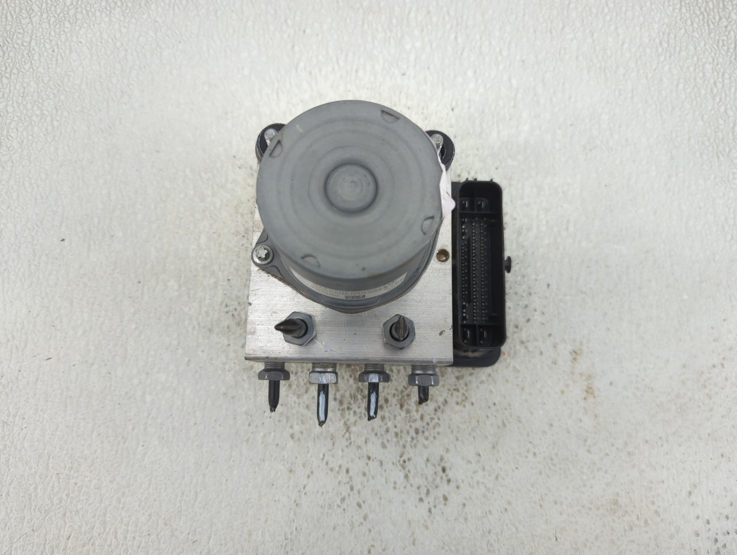 2017 Chevrolet Bolt Ev ABS Pump Control Module Replacement P/N:065055766 Fits OEM Used Auto Parts - Oemusedautoparts1.com