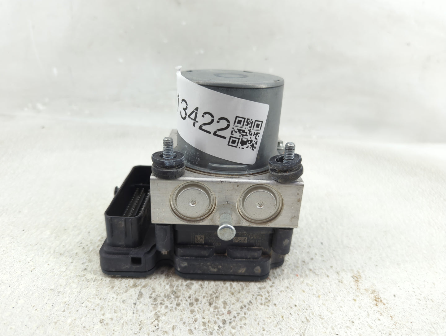 2017 Chevrolet Bolt Ev ABS Pump Control Module Replacement P/N:065055766 Fits OEM Used Auto Parts - Oemusedautoparts1.com