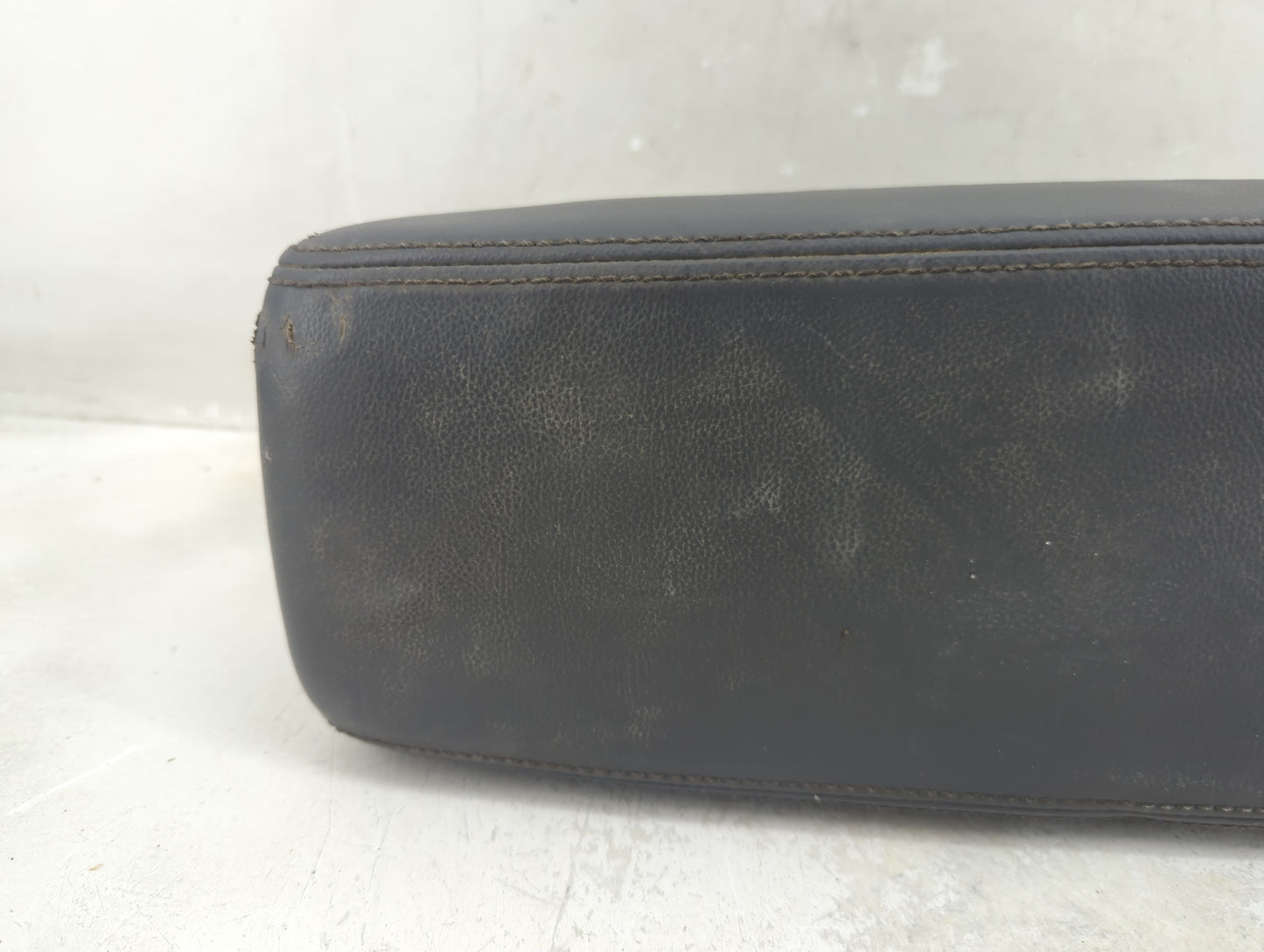 2017 Chevrolet Bolt Ev Center Console Armrest Cover Lid Fits OEM Used Auto Parts - Oemusedautoparts1.com