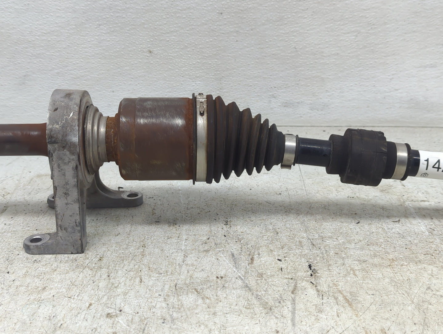 2017 Chevrolet Bolt Ev Axle Shaft Front Driver Cv C/v - Oemusedautoparts1.com