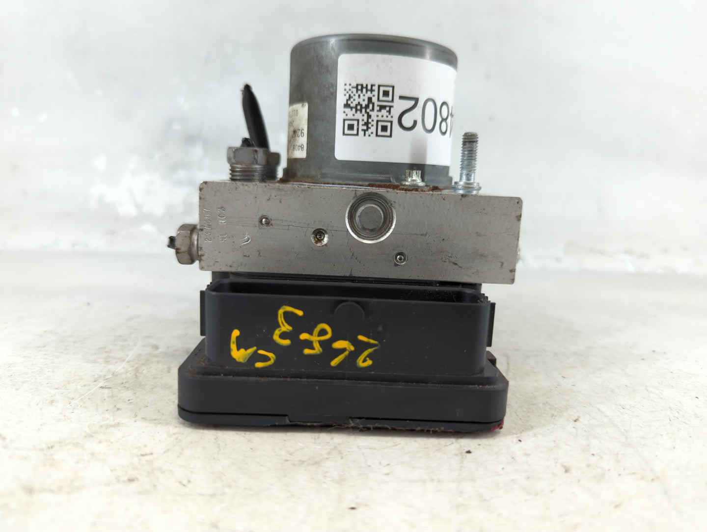 2017 Chevrolet Camaro ABS Pump Control Module Replacement P/N:84089247 Fits OEM Used Auto Parts - Oemusedautoparts1.com
