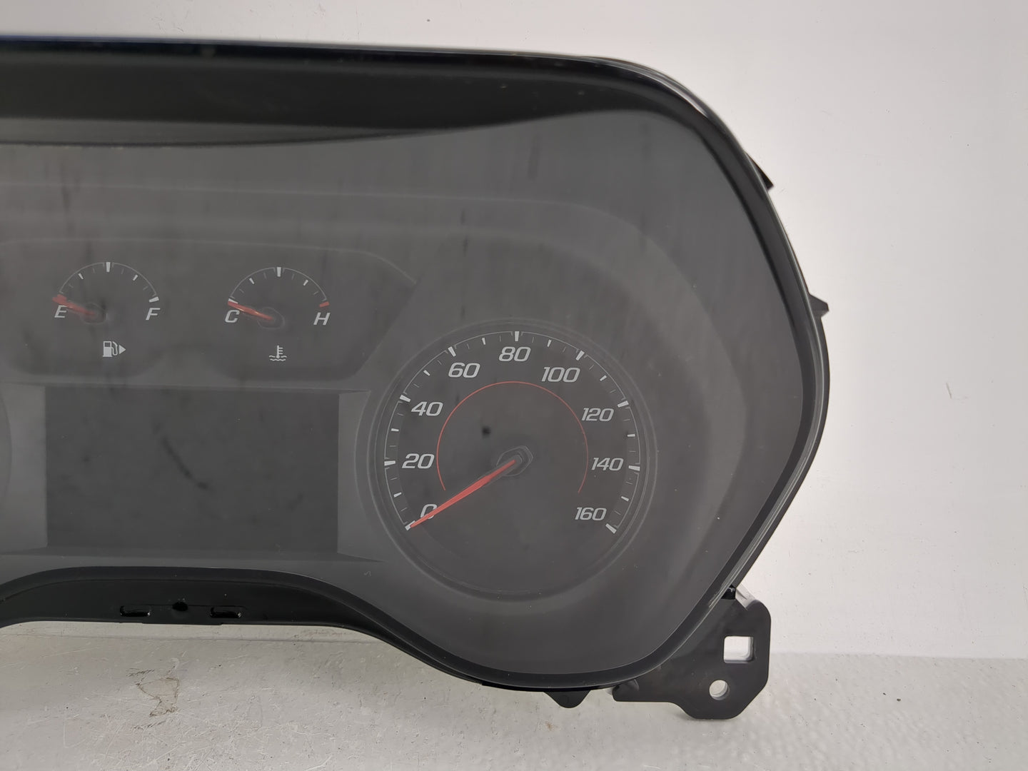 2017-2018 Chevrolet Camaro Instrument Cluster Speedometer Gauges P/N:84172783 Fits Fits 2017 2018 OEM Used Auto Parts - Oemu