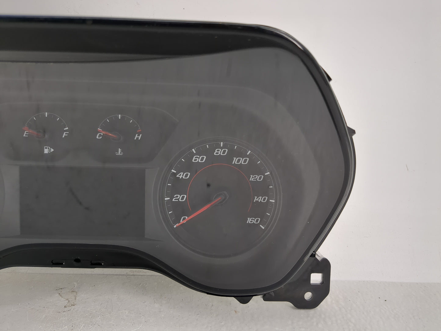 2017-2018 Chevrolet Camaro Instrument Cluster Speedometer Gauges P/N:84172783 Fits Fits 2017 2018 OEM Used Auto Parts - Oemu