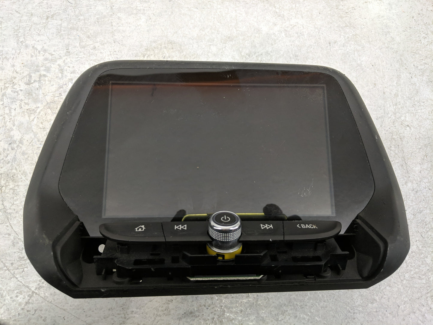 2017 Chevrolet Camaro Radio AM FM Cd Player Receiver Replacement P/N:84135750 Fits OEM Used Auto Parts - Oemusedautoparts1.c