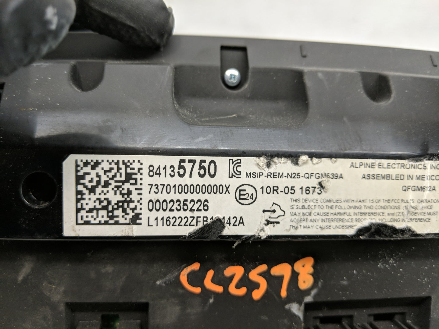 2017 Chevrolet Camaro Radio AM FM Cd Player Receiver Replacement P/N:84135750 Fits OEM Used Auto Parts - Oemusedautoparts1.c