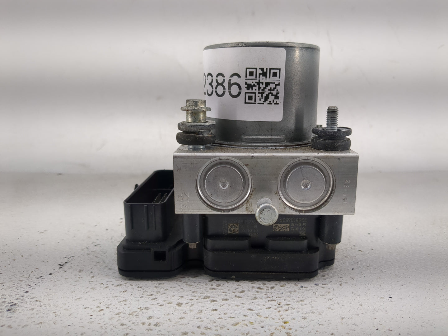 2017 Chevrolet Camaro ABS Pump Control Module Replacement P/N:065055766 Fits OEM Used Auto Parts - Oemusedautoparts1.com