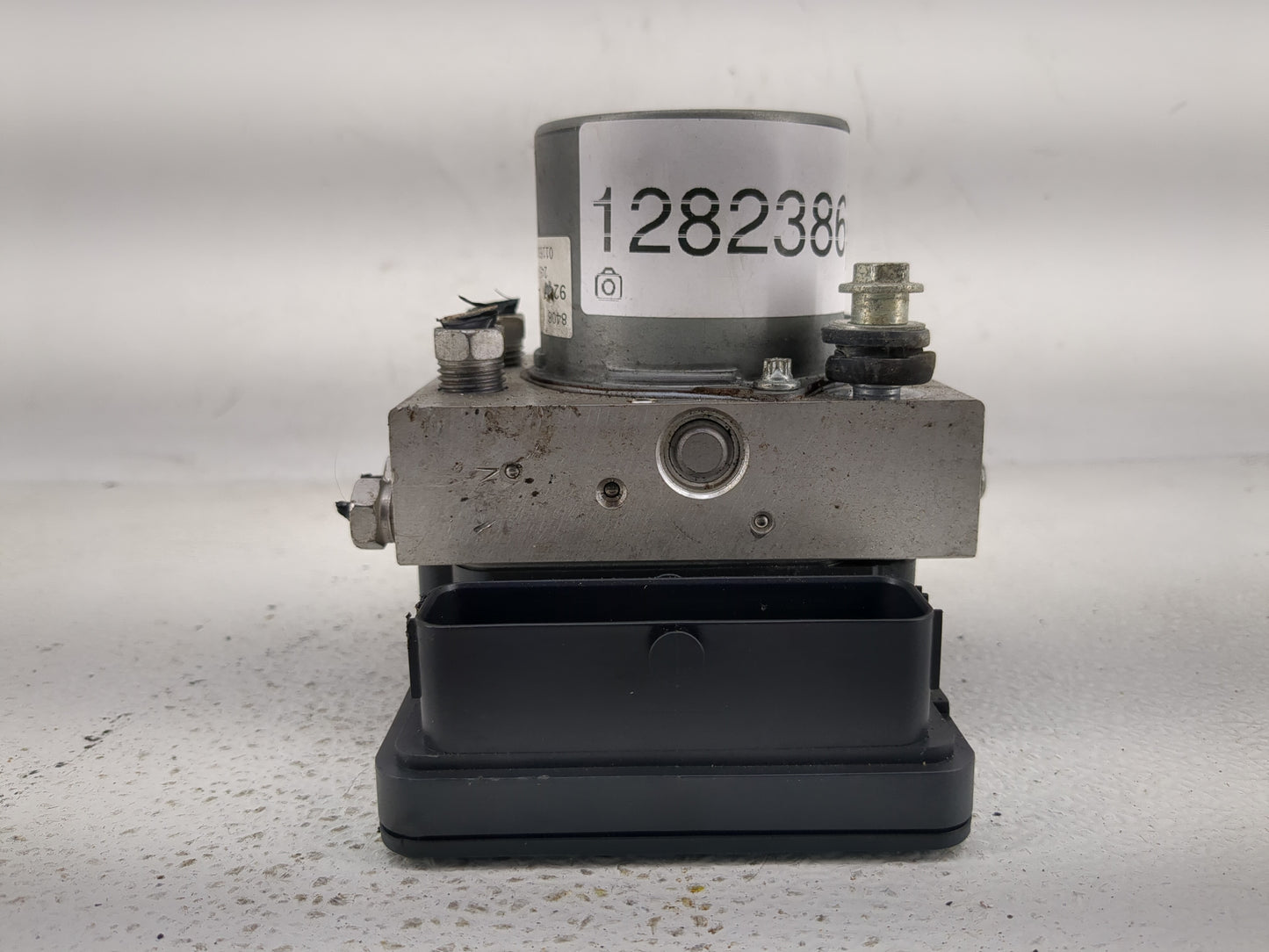 2017 Chevrolet Camaro ABS Pump Control Module Replacement P/N:065055766 Fits OEM Used Auto Parts - Oemusedautoparts1.com