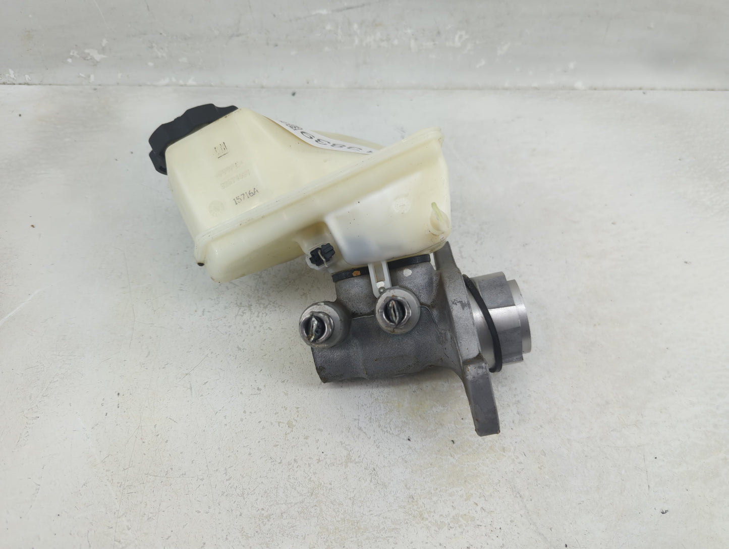 2016-2020 Chevrolet Camaro Brake Master Cylinder - Oemusedautoparts1.com