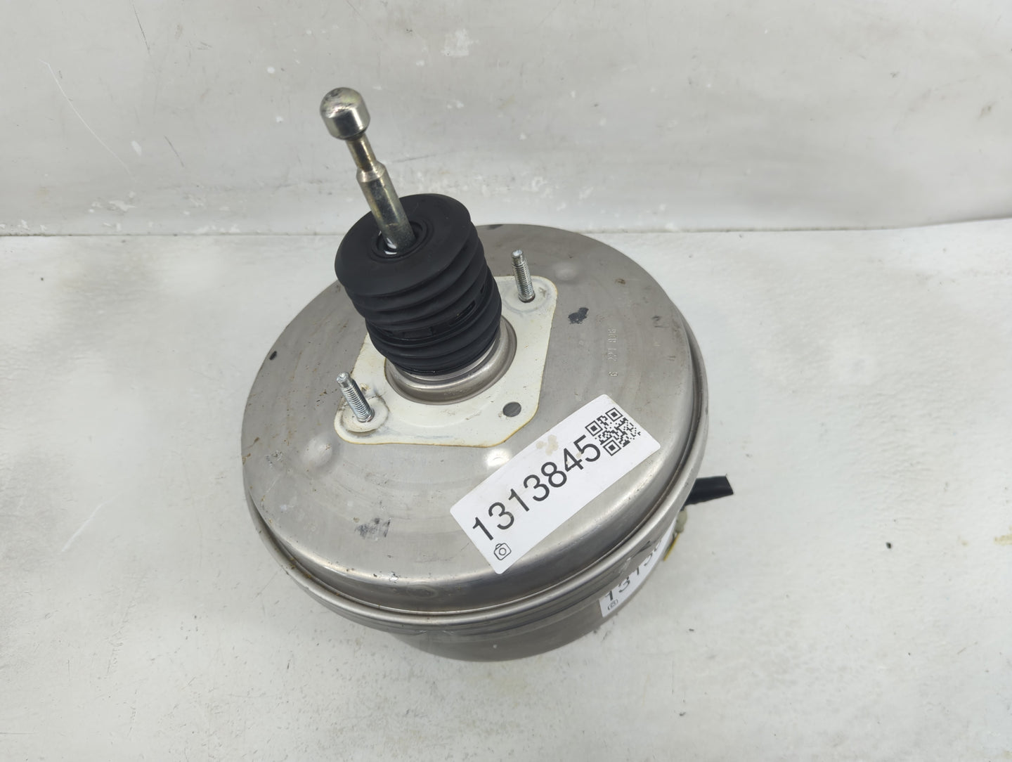 2016-2021 Chevrolet Camaro Power Brake Booster Oem 1313845 - Oemusedautoparts1.com
