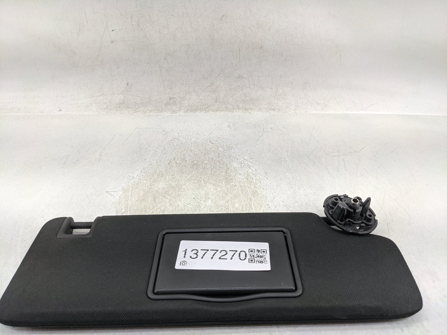 2021 Chevrolet Camaro Sun Visor Shade Replacement Passenger Right Mirror Fits OEM Used Auto Parts - Oemusedautoparts1.com
