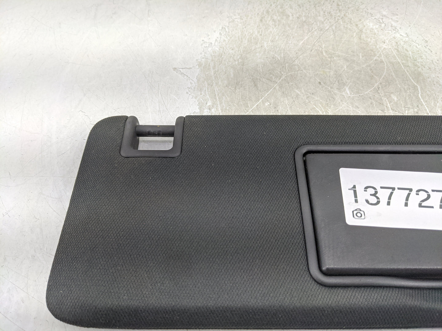 2021 Chevrolet Camaro Sun Visor Shade Replacement Passenger Right Mirror Fits OEM Used Auto Parts - Oemusedautoparts1.com