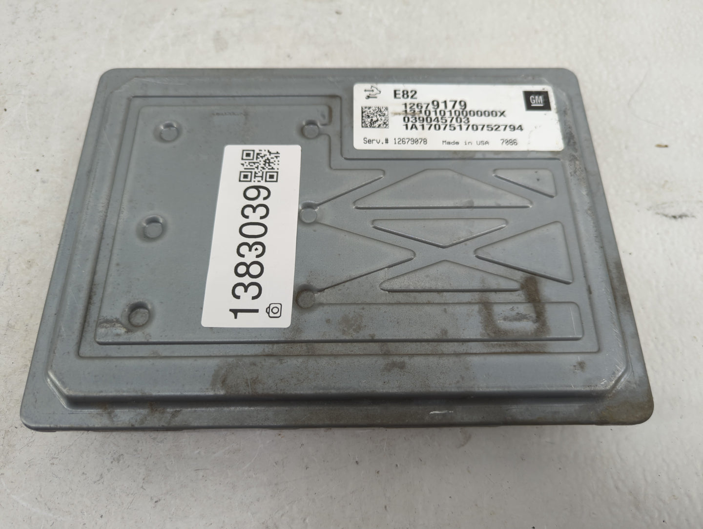 2017 Chevrolet Camaro PCM Engine Control Computer ECU ECM PCU OEM P/N:12679179 Fits Fits 2018 2019 2020 OEM Used Auto Parts 