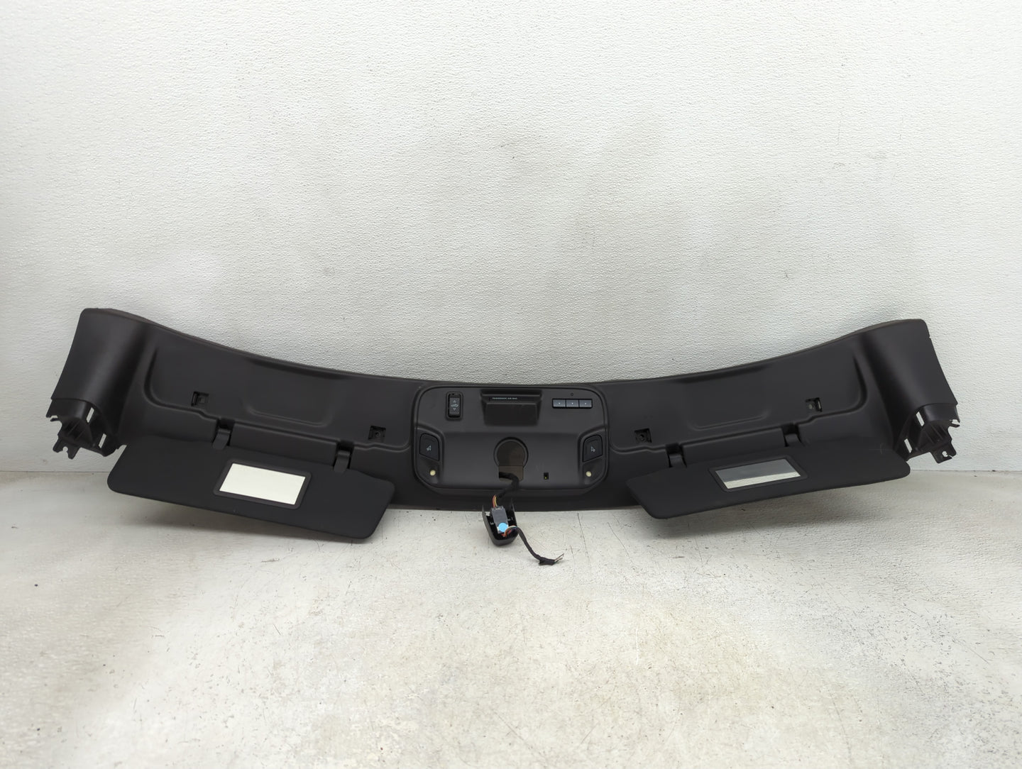 2017 Chevrolet Camaro Overhead Roof Console - Oemusedautoparts1.com