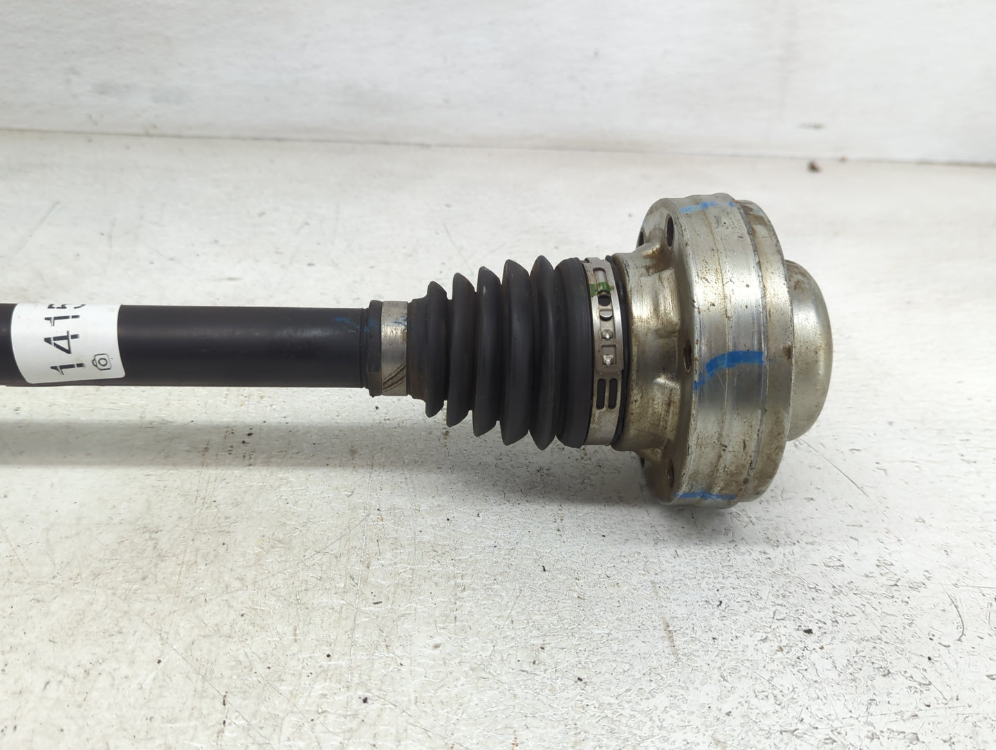 2017-2021 Chevrolet Camaro Axle Shaft Front Passenger Cv C/v - Oemusedautoparts1.com