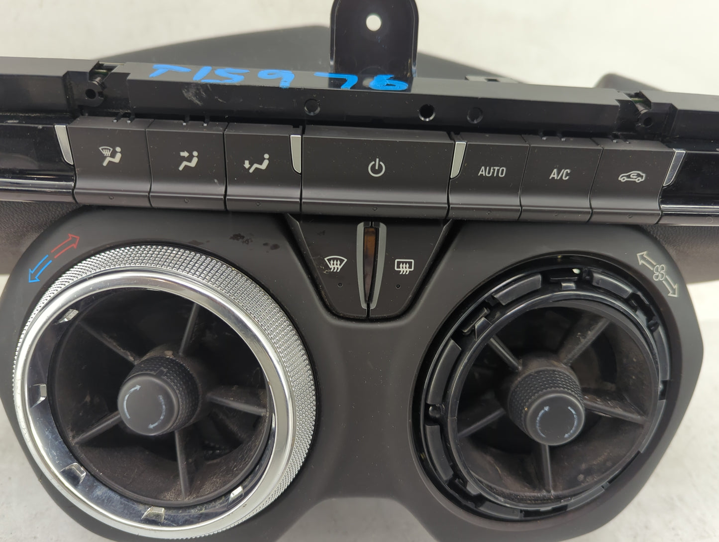 2016-2017 Chevrolet Camaro Climate Control Module Temperature AC/Heater Replacement P/N:84078979 Fits Fits 2016 2017 OEM Use