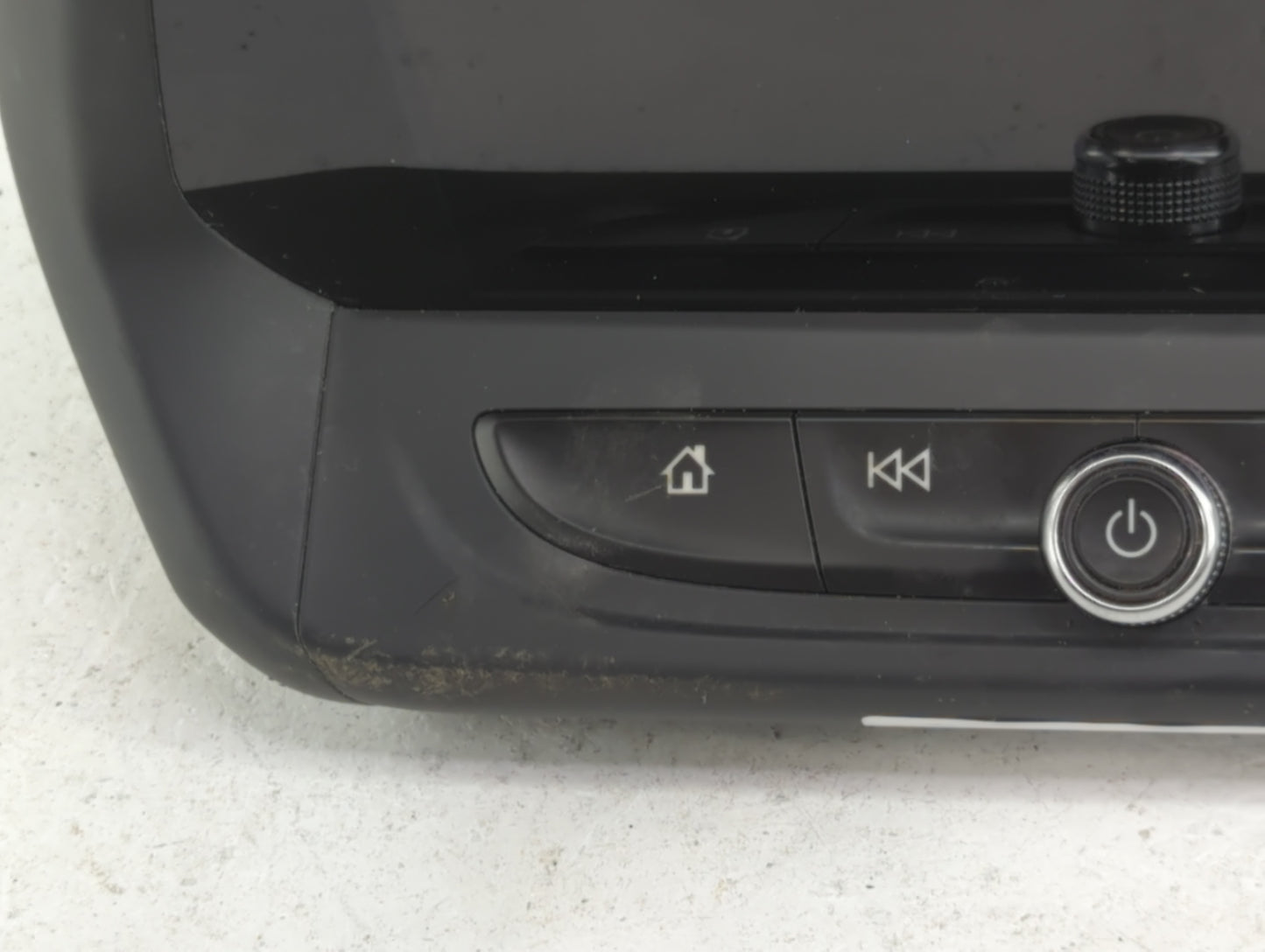 2017-2021 Chevrolet Camaro Radio AM FM Cd Player Receiver Replacement P/N:84135750 7370100000000X Fits OEM Used Auto Parts -