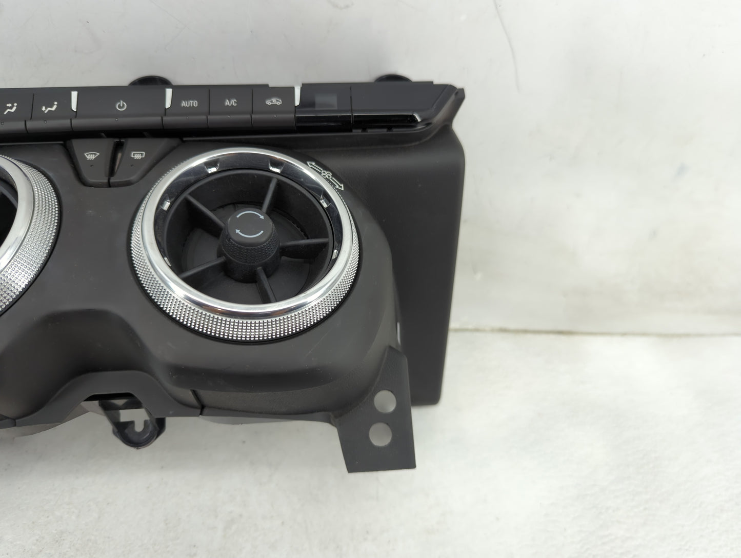 2017 Chevrolet Camaro Climate Control Module Temperature AC/Heater Replacement P/N:84078979 QFGM617A, MSIP-REM-N25-QFGM617A 