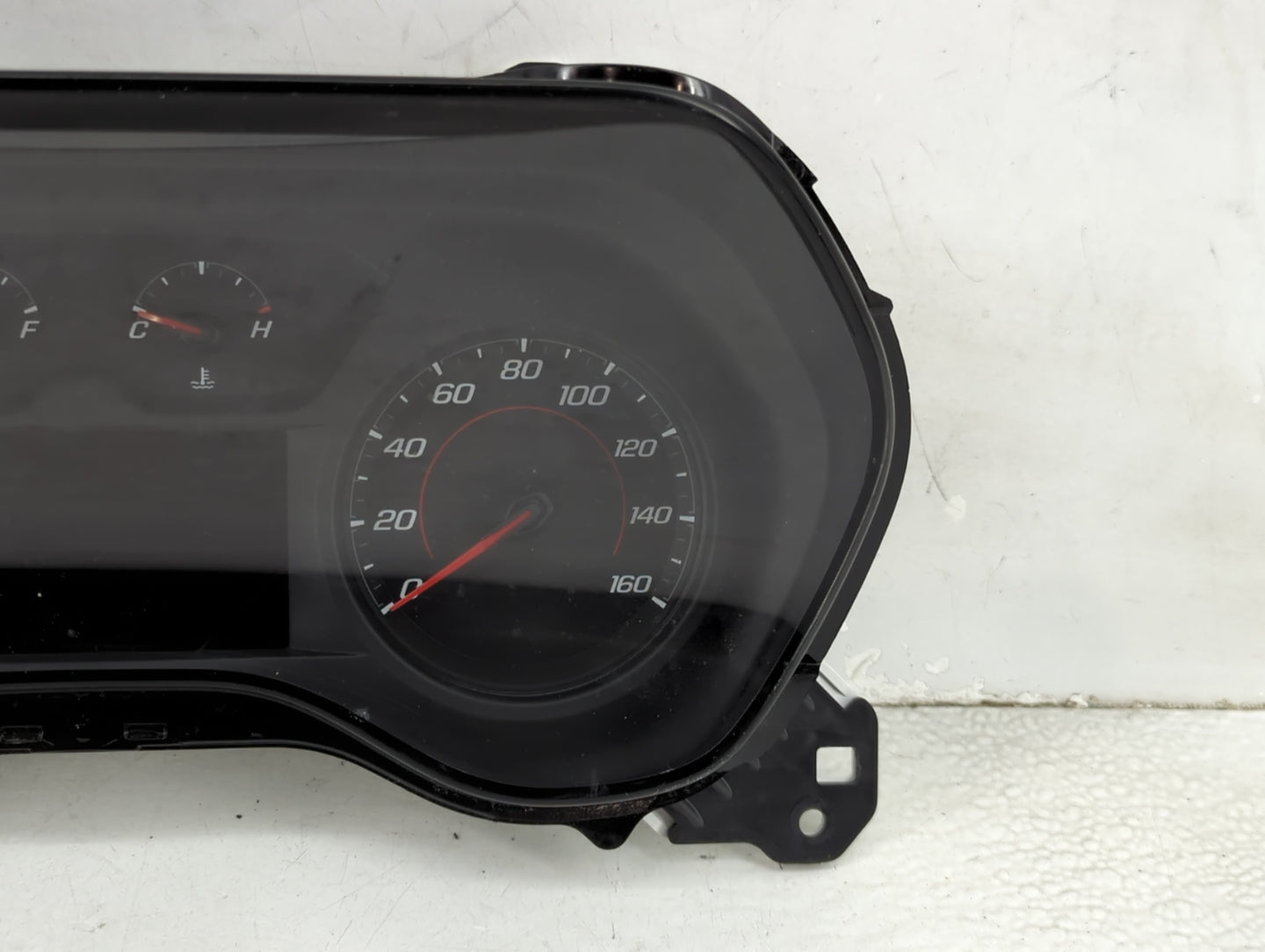 2017-2018 Chevrolet Camaro Instrument Cluster Speedometer Gauges P/N:84172783 GM-0048-103-MR-CC0C Miles:76K Fits Fits 2017 2
