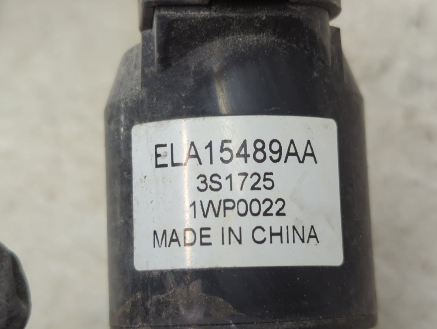 2016-2017 Chevrolet Camaro Windshield Washer Fluid Reservoir Bottle Oem 1465831 - Oemusedautoparts1.com