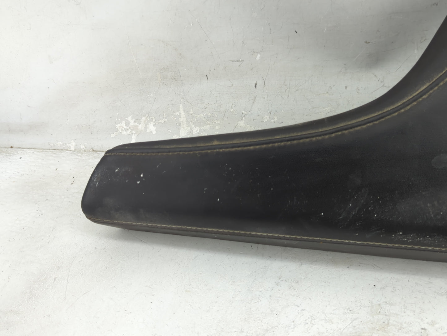 2017 Chevrolet Camaro Center Console Armrest Cover Lid Fits OEM Used Auto Parts - Oemusedautoparts1.com