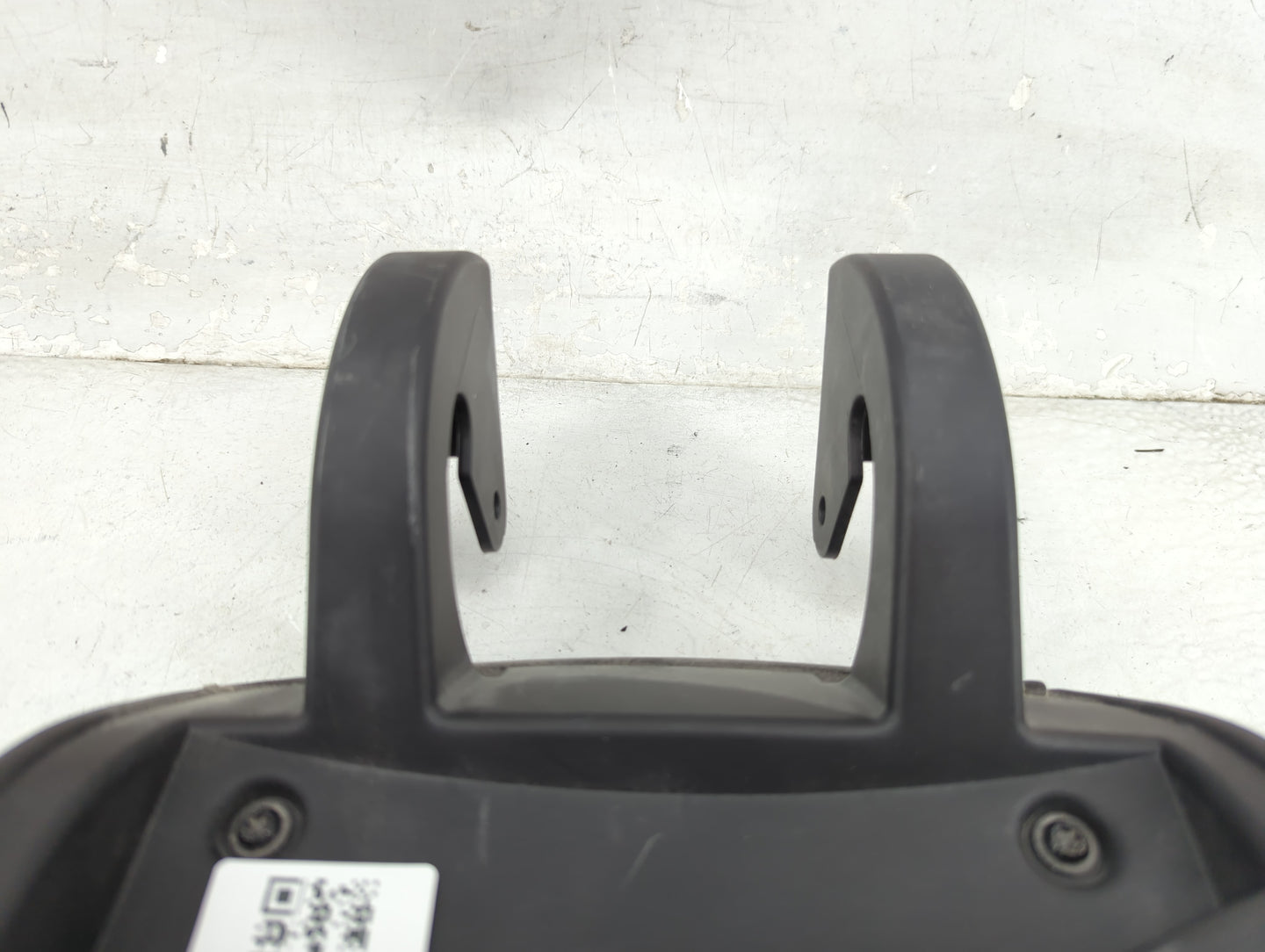 2017 Chevrolet Camaro Center Console Armrest Cover Lid Fits OEM Used Auto Parts - Oemusedautoparts1.com